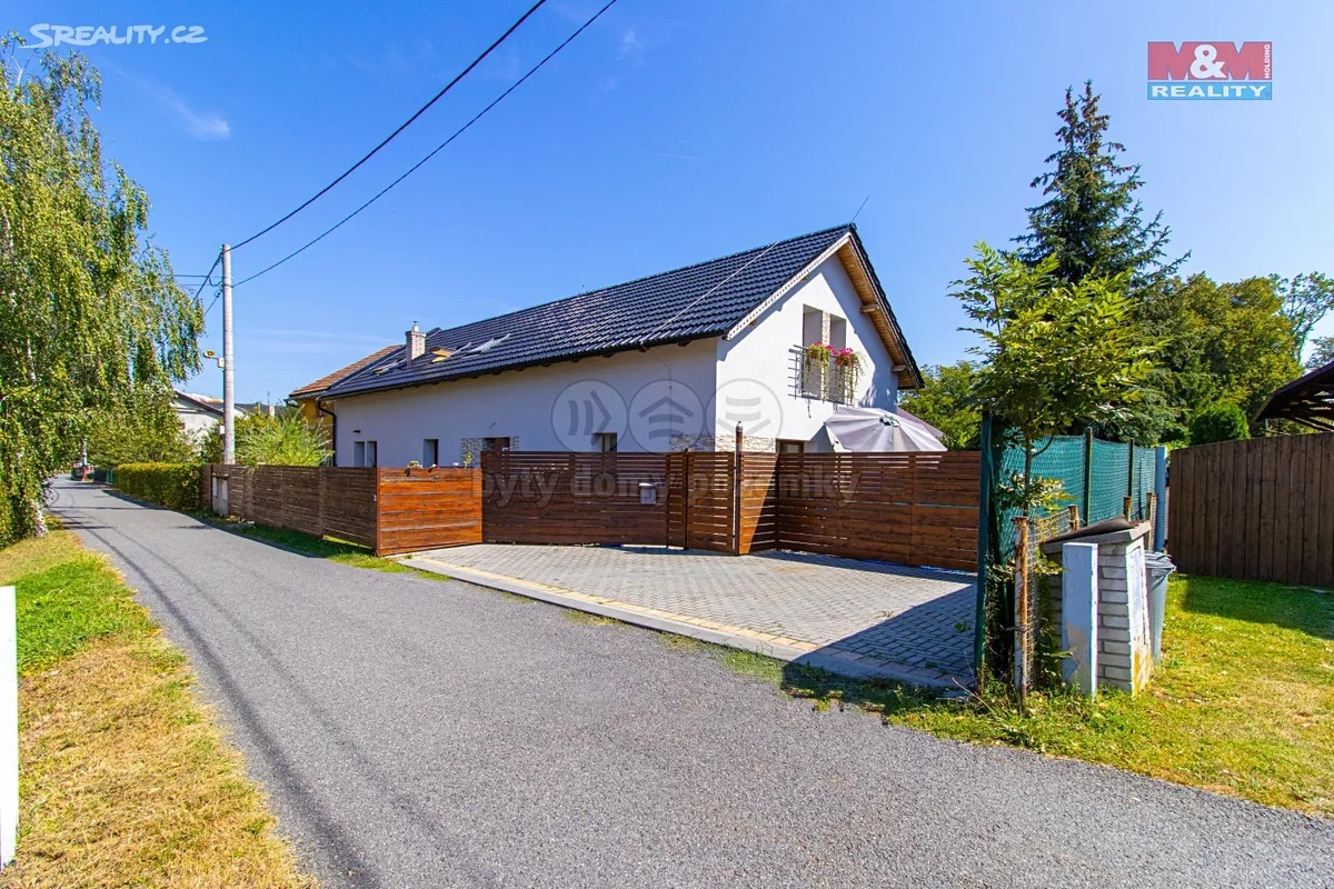Prodej rodinného domu 240 m², pozemek 380 m² Za Potokem, Nový Jičín - Loučka
