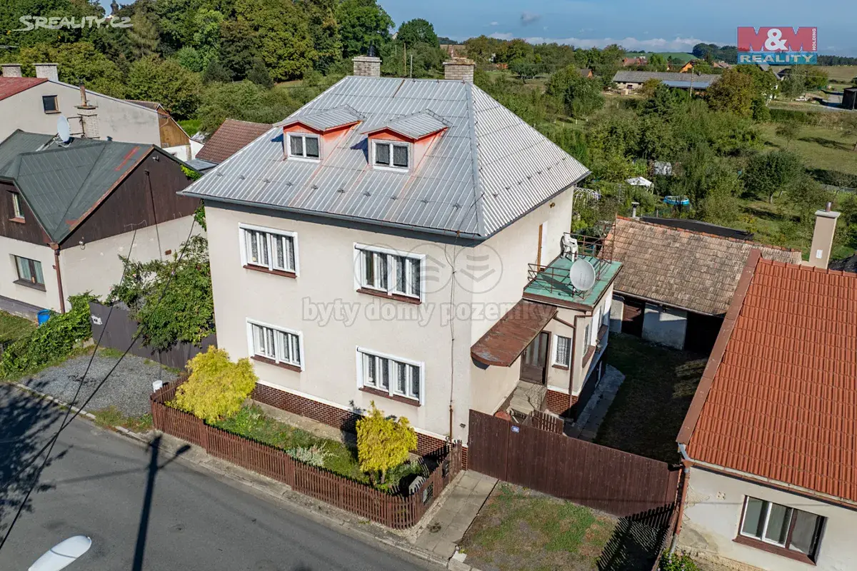 Prodej rodinného domu 140 m², pozemek 1461 m² Loučka